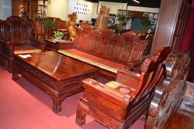 源明清紅木 探究紅木家具的藝術特點與傳承