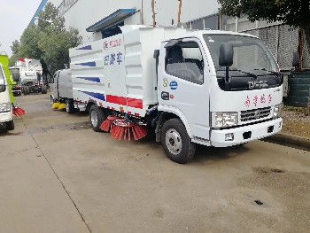 上海防撞緩沖車 守護城市交通安全的移動堡壘