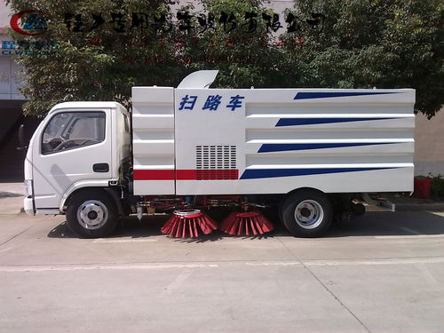 8噸路面清掃車、電動掃路車及防撞緩沖車價格詳解與選購指南